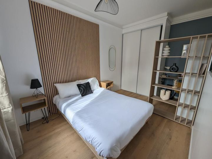Tout savoir sur l'aménagement intérieur à Digoin : professionnels locaux, étapes d'un projet, coûts et conseils pour optimiser votre logement en Saône-et-Loire.
